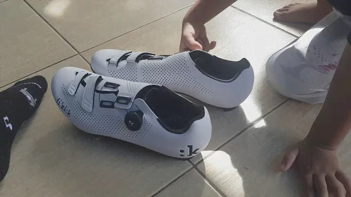 FIZIK R4B ROAD BIKE SHOES